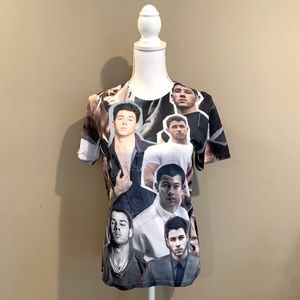 Nick Jonas Face T-Shirt Size Small
